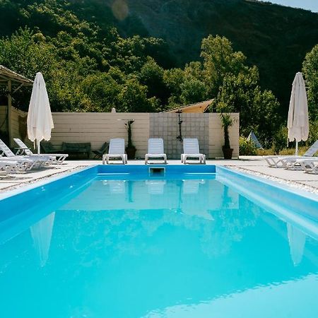 Gipsy Village Park Hotel Asureti Exterior photo